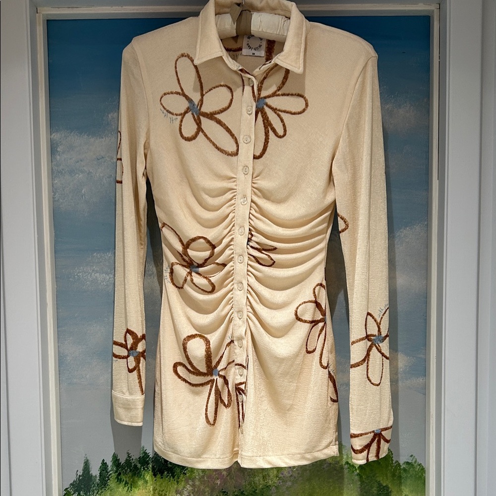 WITH JEAN Andy “Chalk & Flowers” Long Sleeve Cream Collar Button Mini Dress. - Picture 3 of 16